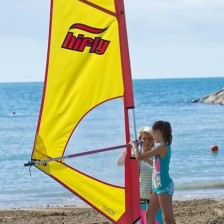 Adria Holidays Mobile Homes, Caorle אתר קמפינג