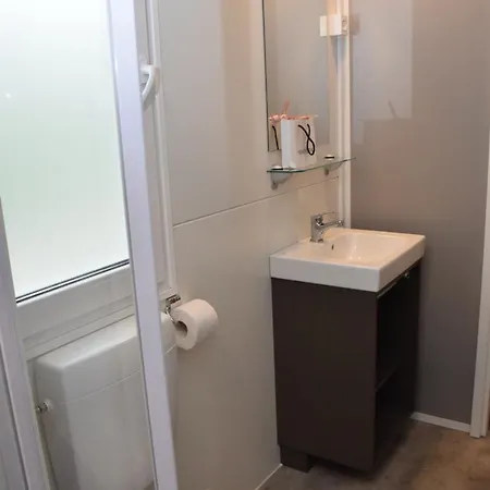 Adria Holidays Mobile Homes, Caorle אתר קמפינג 4*
