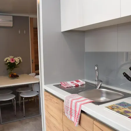 Adria Holidays Mobile Homes, Caorle 4* קאורלה