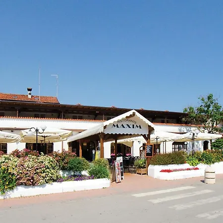Adria Holidays Mobile Homes, Caorle אתר קמפינג קאורלה